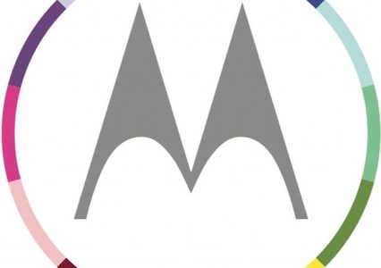 Motorola One, tani średniak z czystym Androidem