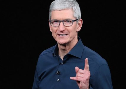 Masz iPhone’a albo inny sprzęt Apple? Dzięki Tobie Tim Cook dołączył do elitarnego grona