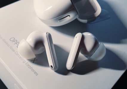 Oppo Enco X – czy małe słuchawki z noise cancelling mogą się udać? Pierwsze wrażenia