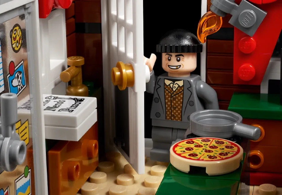 lego kevin sam w domu
