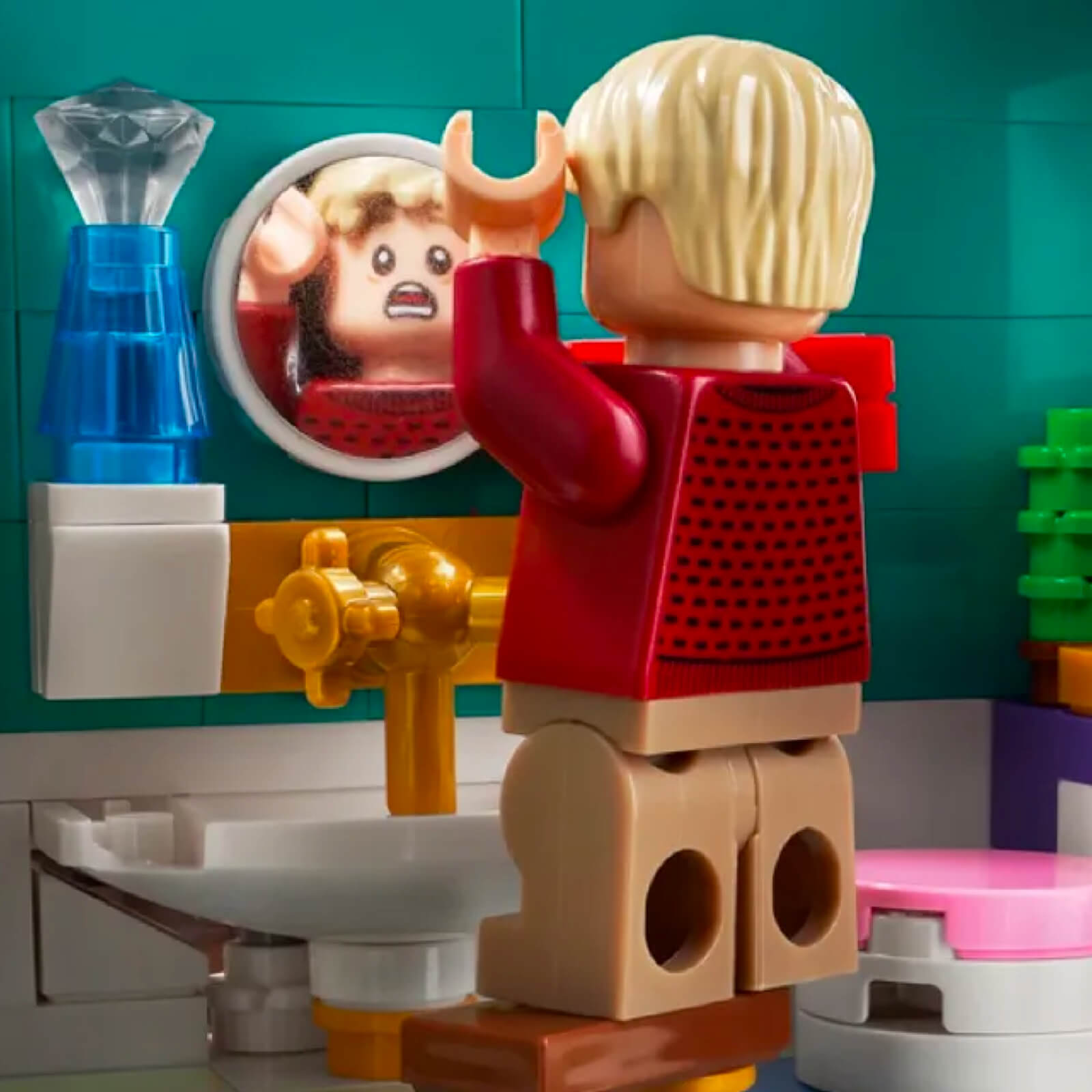 lego kevin sam w domu
