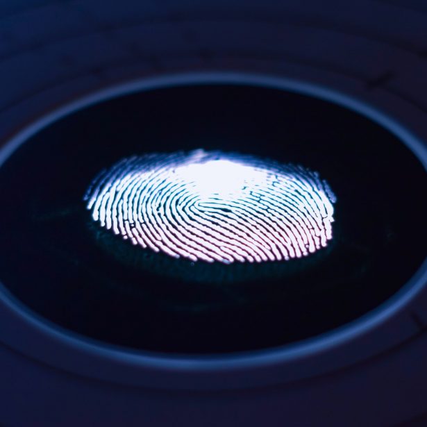 Nowe biometryczne dowody osobiste przyniosą utrudnienia w systemie