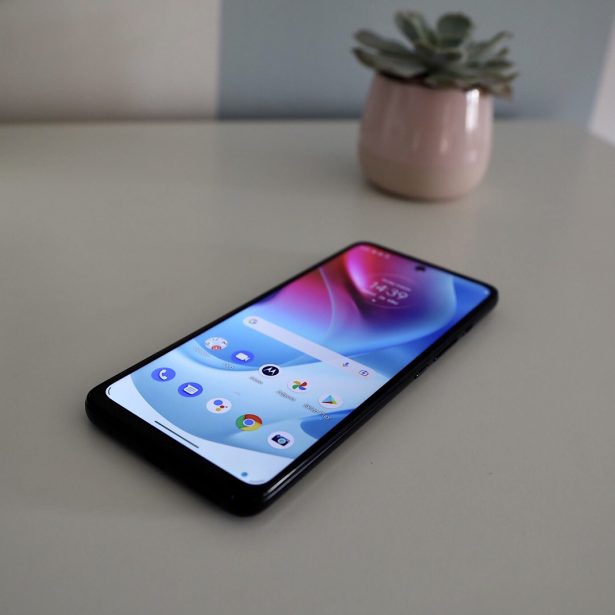 Motorola moto g60s to dobry wybór w niezłej cenie — pierwsze wrażenia.