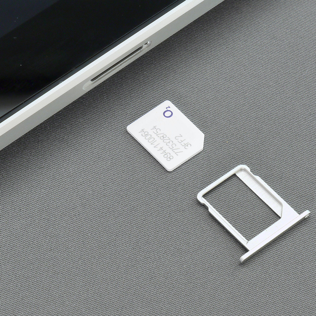 iPhone bez gniazda karty SIM już we wrześniu?