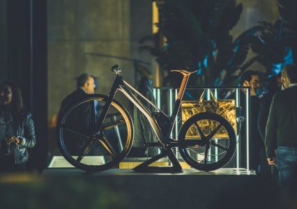 Gdy sportowa marka samochodowa chce rower, a wychodzi arcydzieło. UNNO CUPRA na pierwszych zdjęciach, jest zjawiskowa!