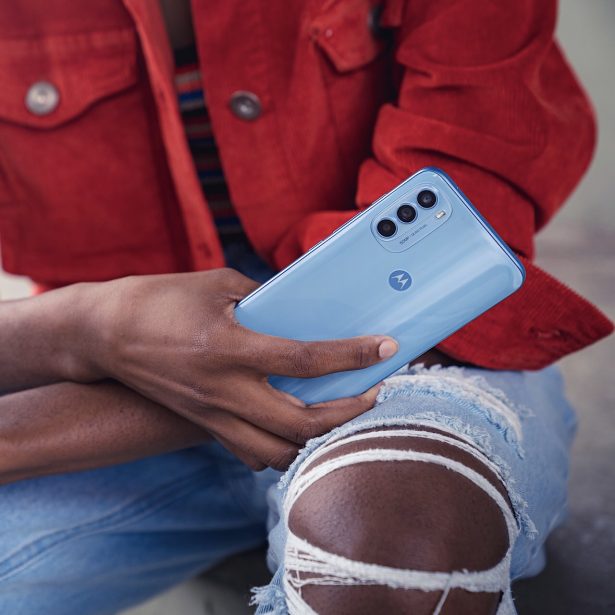 Motorola moto g71 5g – ładny telefon z niezłym ekranem w dobrej cenie