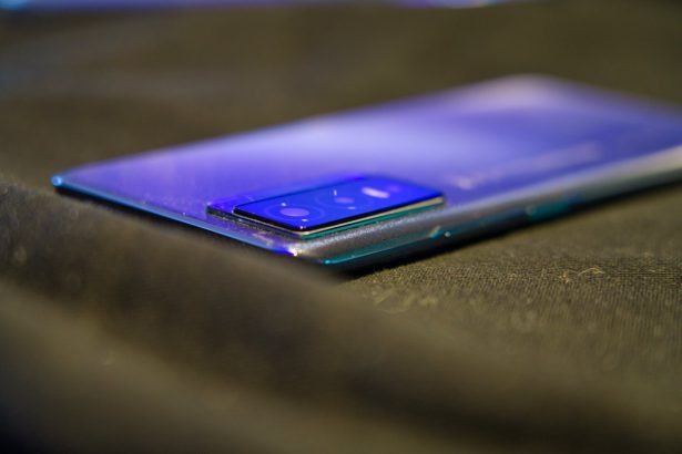 vivo y76 4