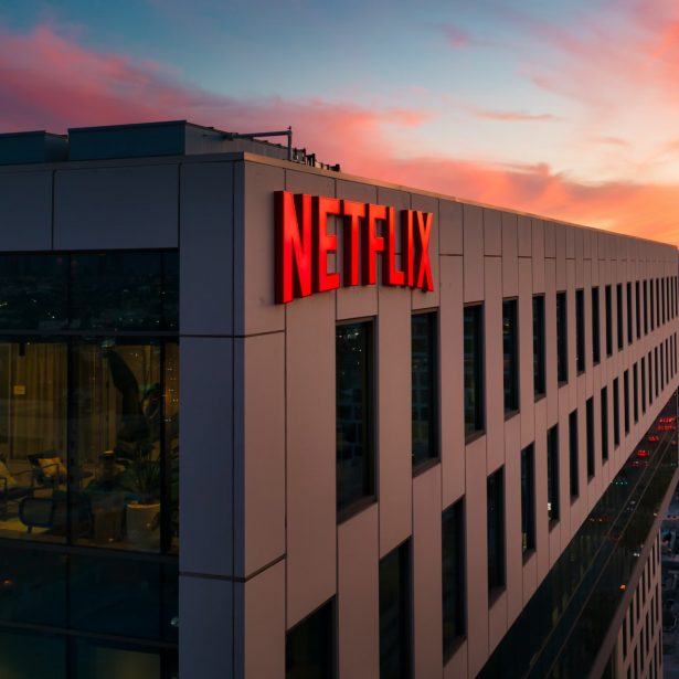 Reklamy na Netflixie zapewni nam Microsoft. To nie wróży nic dobrego