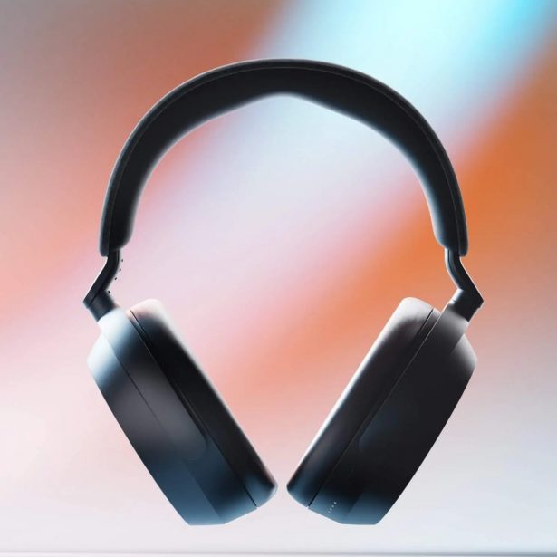 Słuchawki Sennheiser Momentum 4 Wireless zapewnią do 60 godzin pracy na baterii
