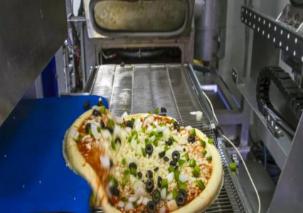 Ze SpaceX do Stellar Pizza. W USA będzie działał robot, który przygotuje pizzę w 45 sekund