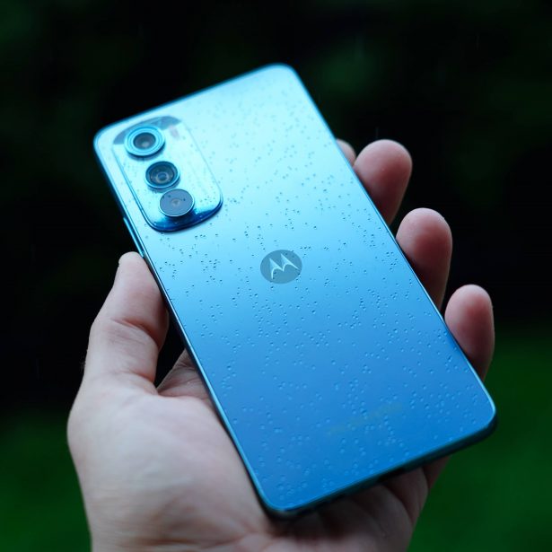 Motorola edge 30: pierwsze wrażenia z użytkowania smartfona. Chyba się polubimy