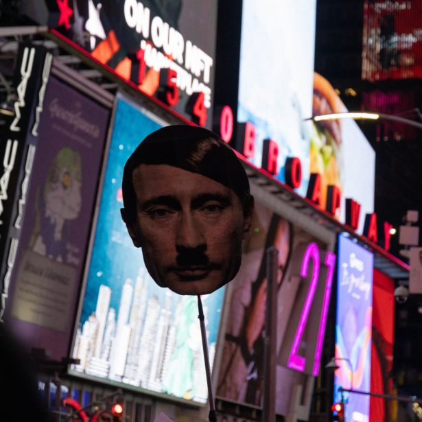 Putin ogłasza mobilizację. Rosjanie szukają w Google sposobu na opuszczenie kraju