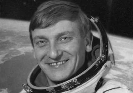 Zmarł Mirosław Hermaszewski, pierwszy i jedyny Polak w kosmosie