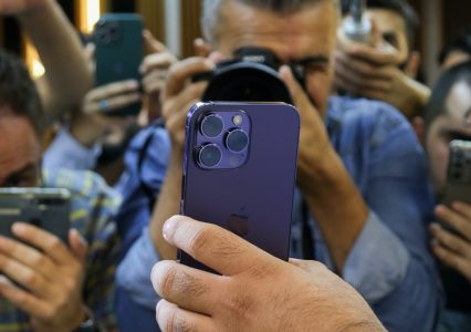 iPhone z Indii: połowa smartfonów Apple nie będzie już produkowana w Chinach