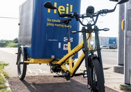 IKEA będzie na całym świecie dostarczać zamówienia elektrycznym rowerem cargo ładowanym słońcem