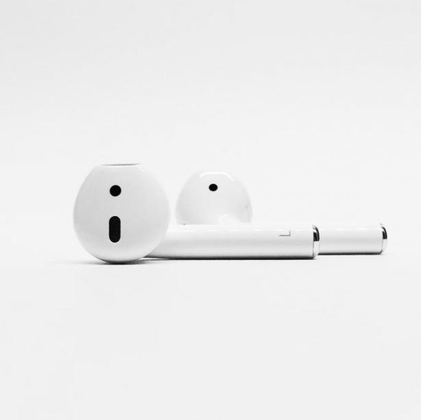 Apple AirPods Lite – pchełki za kilkaset złotych z przybliżonym terminem premiery