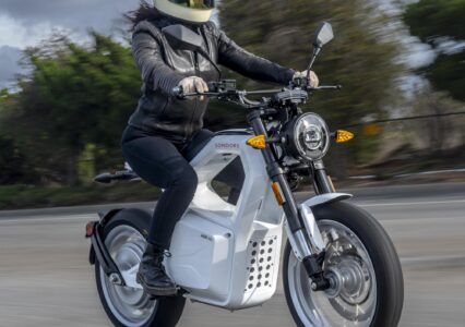 Jest popyt na tanie, elektryczne motocykle SONDORS METACYCLE. Niestety przyszłość amerykańskiej firmy nie wygląda dobrze