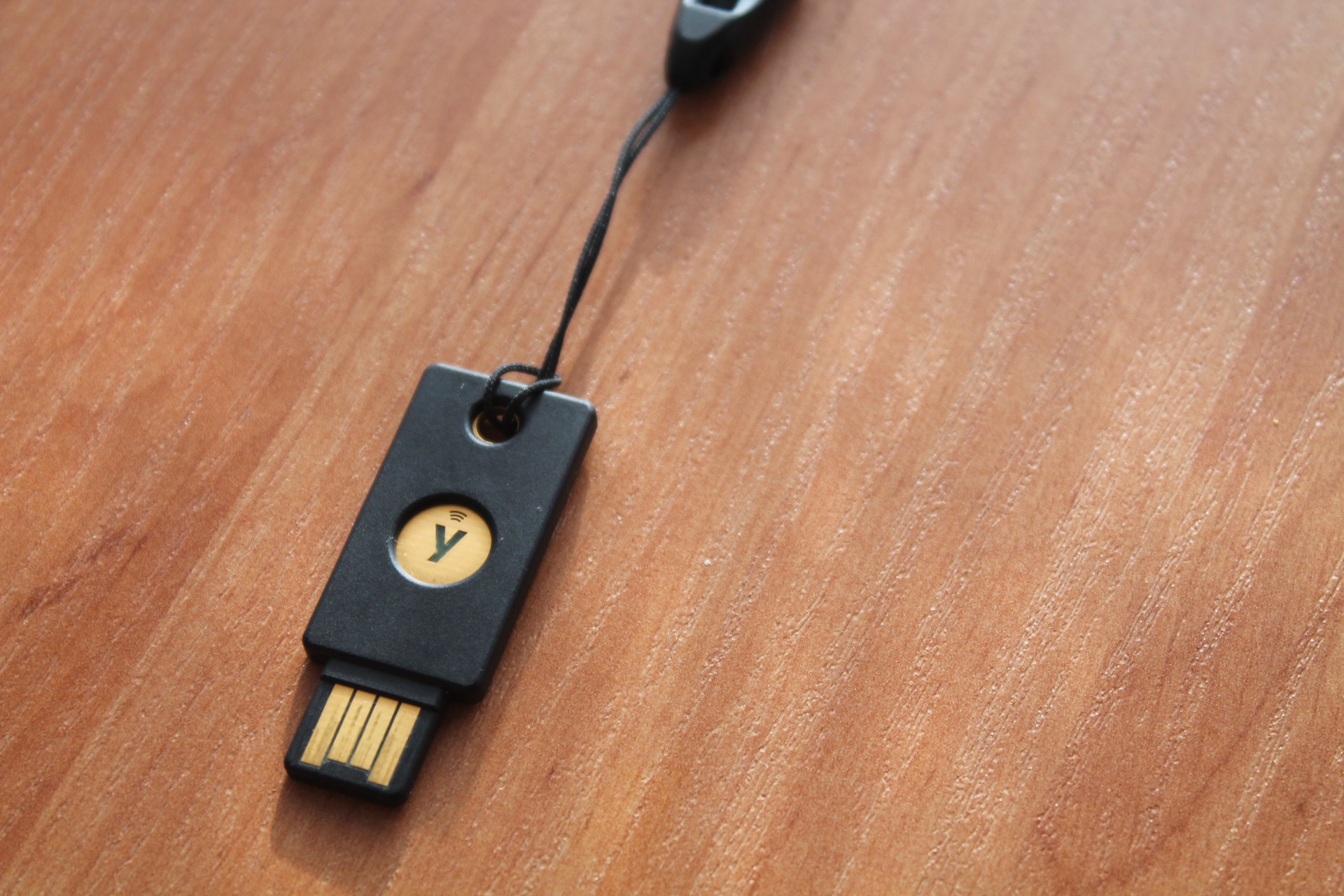 YubiKey można przypiąć do kluczy do mieszkania