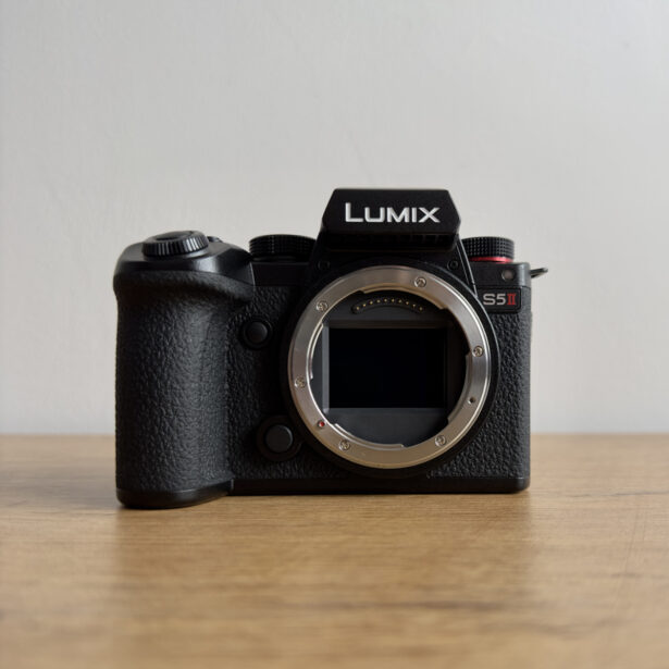 Recenzja Panasonic Lumix S5II – dobrze wyceniona, bezlusterkowa pełna klatka
