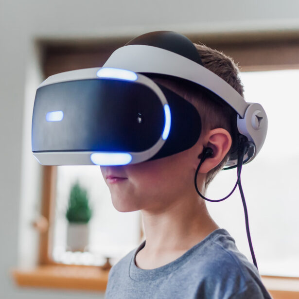 Nastolatki mają w nosie AR i VR. To realny problem dla Apple, które kompletnie odpuściło temat AI