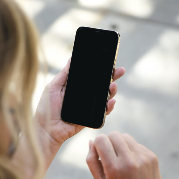 Reign gorszy od Pegasusa? Nowe oprogramowanie szpiegowskie to pogromca iPhone’ów