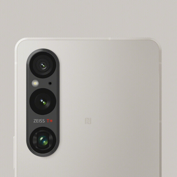 Sony Xperia Fold to już fakt. Jest kilka planów na pierwszego składaka od Sony 5 Xperia 1 V i Xperia 10 V: oficjalna premiera nowych smartfony Sony – niby to samo, ale inaczej