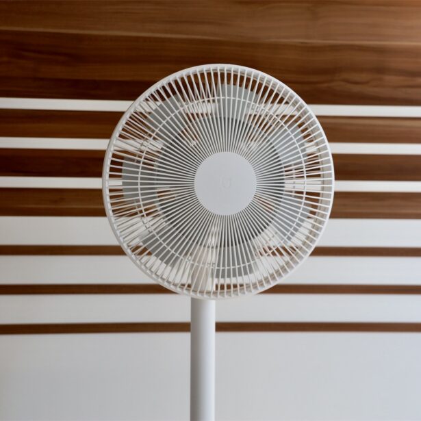 Goorrrąco? Mi też, dlatego kupiłem sobie wiatrak, to Xiaomi Smart Standing Fan 2 Pro