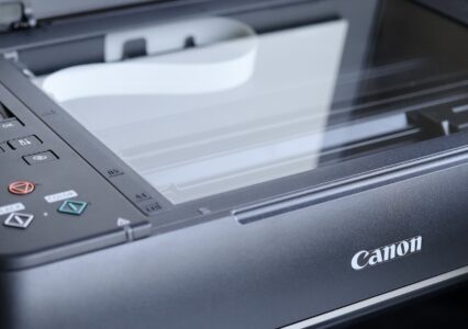 Nowe rozwiązania w drukowaniu dla osób pracujących w branży kreatywnej na przykładzie Canon PIXMA G640