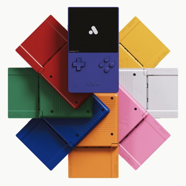 Analogue Pocket X Supreme — retro konsola ze złota, to chyba żart 7 Przygotujcie się! Analogue Pocket zrobi jutro dropa swojej konsoli inspirowanej GameBoy’em. W 8 kolorach!
