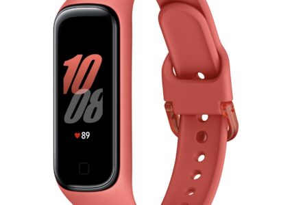 Samsung Galaxy Fit3 już na horyzoncie. Nowy fit tracker bardzo przytyje