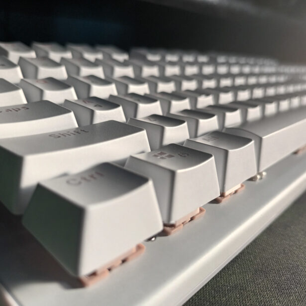 Recenzja Genesis Thor 303 – niezła klawiatura dla graczy poniżej 300 złotych 