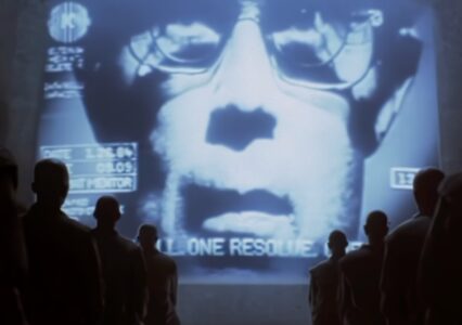 40 lat temu Apple Macintosh zmienił historię. To pierwszy komputer z myszką i GUI w obudowie AiO stworzony dla normalsów