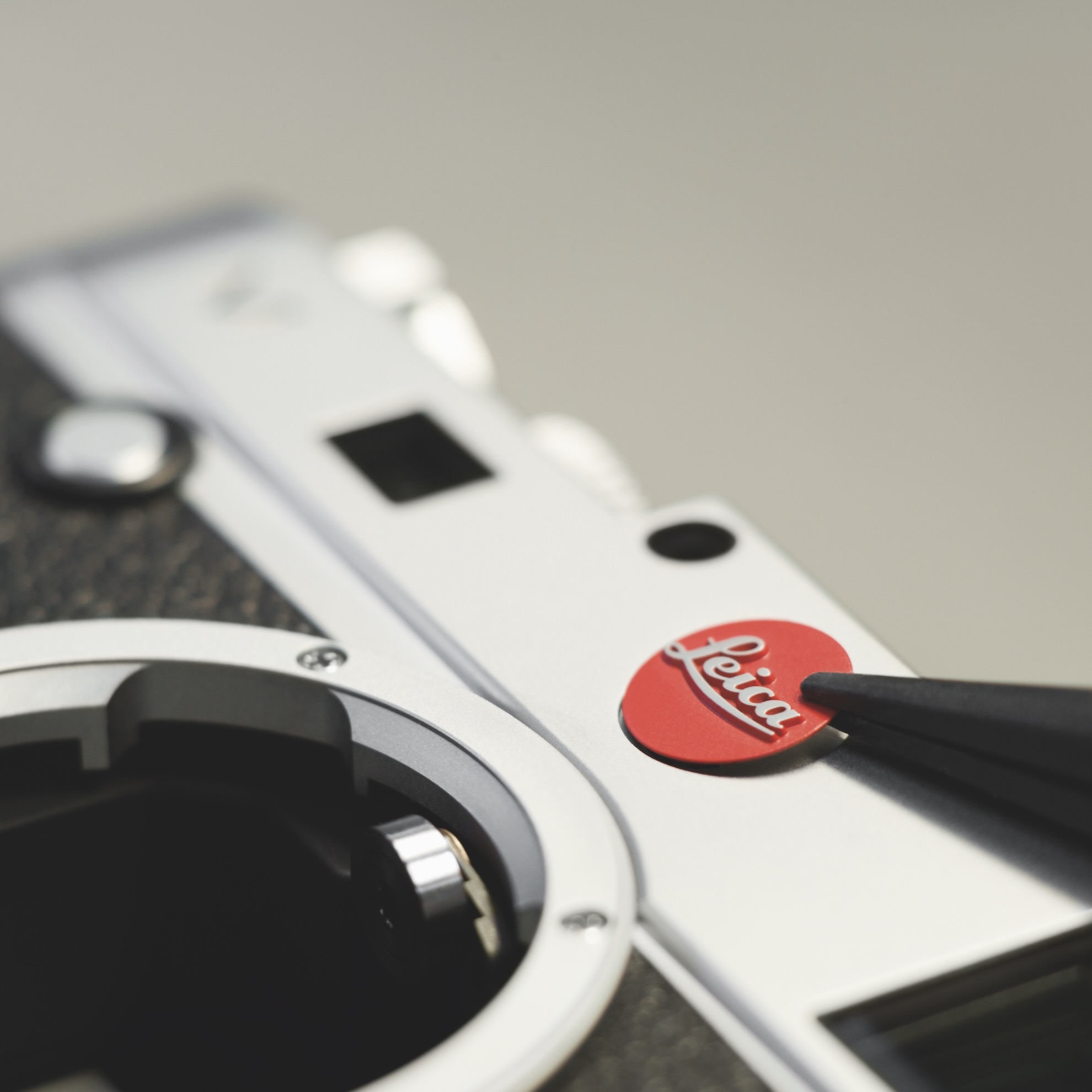 Leica SL3 wycieka na zdjęciach! Znamy też cenę i większość parametrów. Szykuje się mała rewolucja