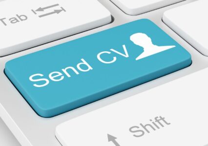 Boty wysyłające CV przyszłością rynku pracy. To niemała komplikacja dla kandydatów