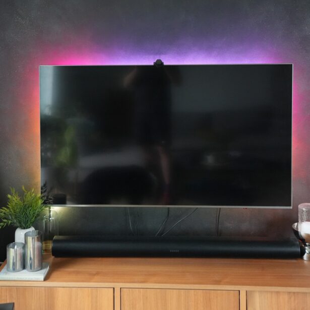 Nanoleaf 4D – czy smart podświetlenie pod TV ma sens?