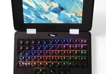MNT Pocket Reform właśnie trafia na rynek. To wyjątkowo ciekawy mini laptop dla geeków