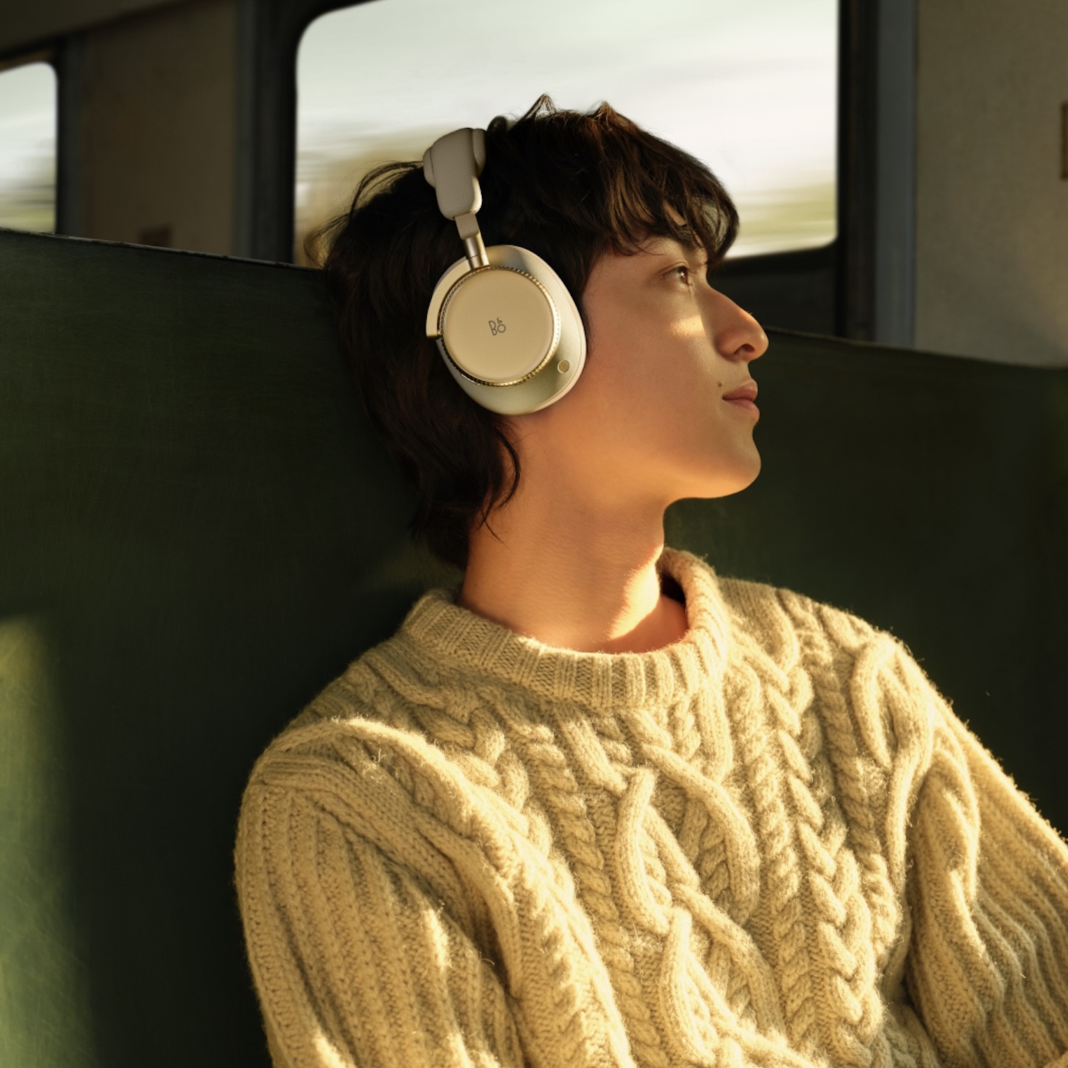 Bang & Olufsen Beoplay H100