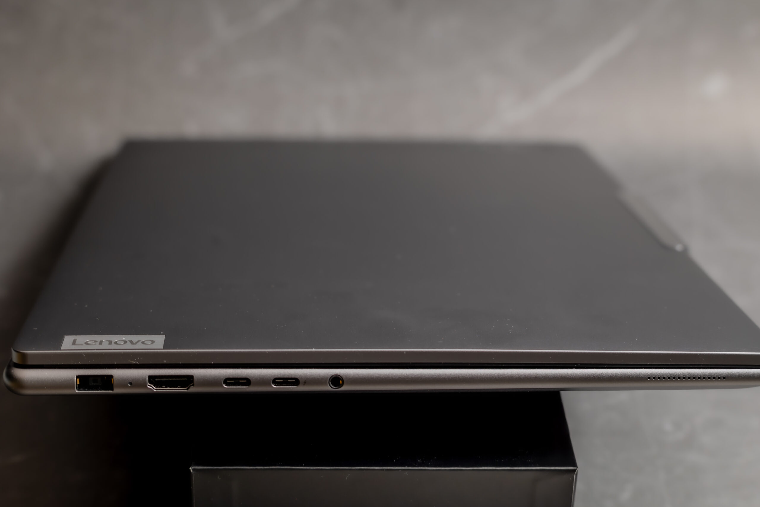 Lenovo Yoga 9i (Gen 9)