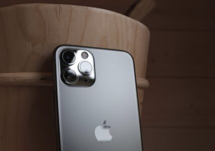 Będziesz mógł iść ze smartfonem do sauny. Nadchodzi norma IP69