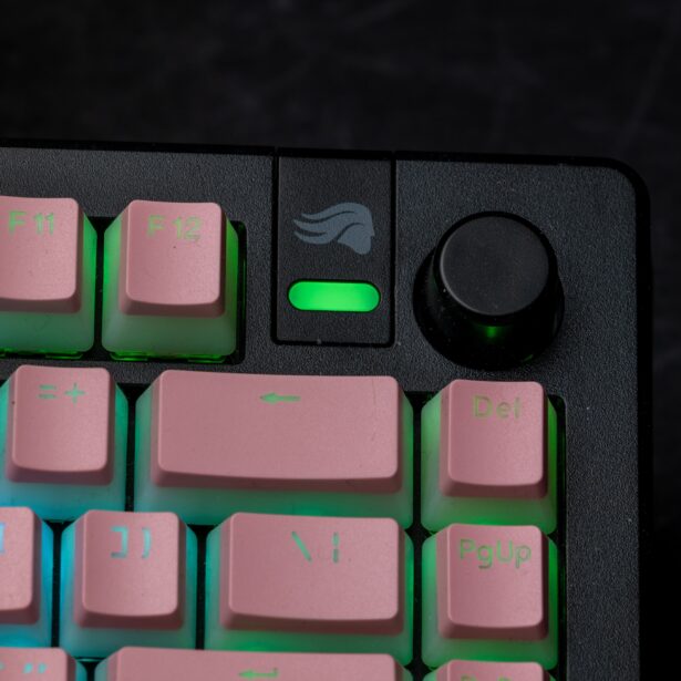 Glorious GMMK3 z przełącznikami FOX – recenzja