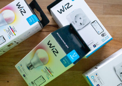 Wtyczki i żarówki od WiZ rozszerzają mój smart home