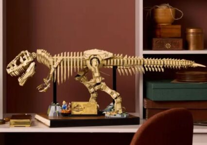 Metrowy Tyranozaur LEGO zadebiutuje już w marcu. Wspaniały set dla fanów dinozaurów