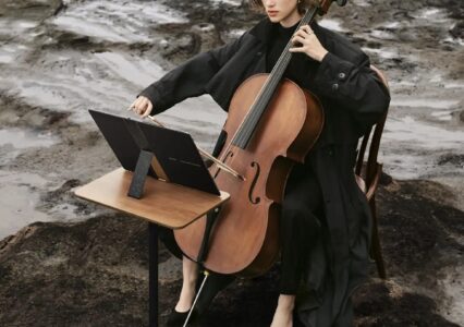 Huawei tworzy laptopa na nowo. MateBook Fold to trochę tablet, trochę laptop, a trochę monitor