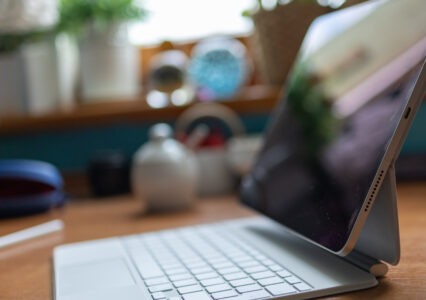 Zastąpi mi MacBooka? Pierwsze wrażenia z testowania iPad Air 13 z M3