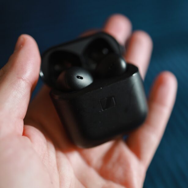 Accentum Open – Zaskakująco dobre przystępne cenowo słuchawki od Sennheiser