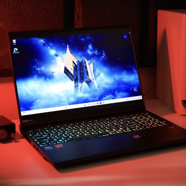 NVIDIA® GeForce RTX 5070 Ti w Predator Helios Neo 16 AI. Efektowna rozwałka w DOOM: The Dark Ages