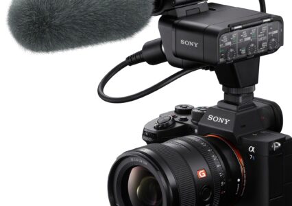 Sony wprowadza kompaktowy mikrofon typu shotgun do nagrań dźwięku o wysokiej rozdzielczości i jakości