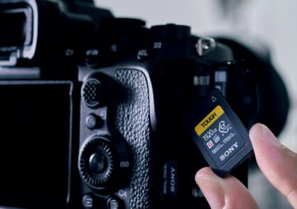 Sony pokazało nowe, dwa razy szybsze karty pamięci i czytnik kart