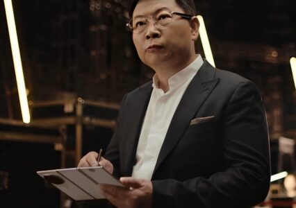 Nowy trifold Huawei Mate XTs pokazany na oficjalnych materiałach