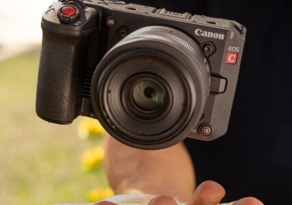 Canon EOS C50 – debiutuje najmniejsza kamera w serii Cinema EOS